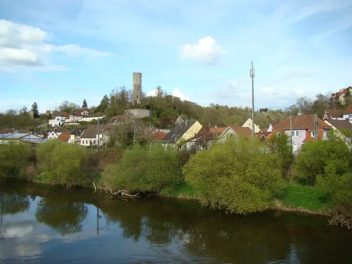 Neudenau-Herbolzheim mit Heriboldisburg