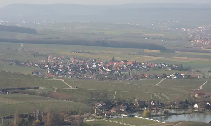 Löwenstein -Hößlinsülz von Löwenstein aus gesehen