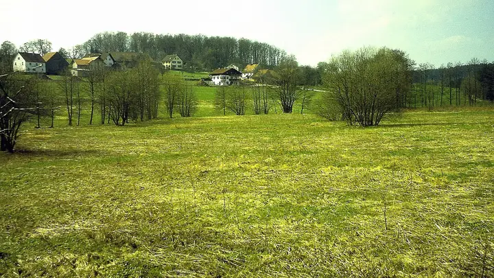 Langenelz, Gemeinde Mudau: oberes Elztal in Ober-Langenelz, ca. 440 m ü. NN, Blick nach Südwesten, …